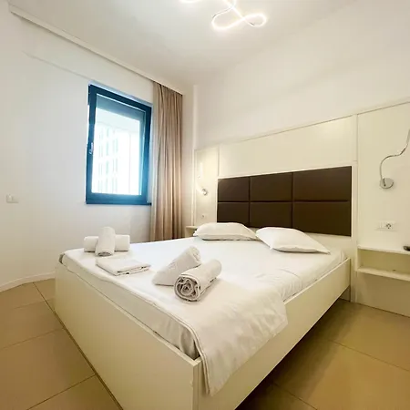 Dor De Mare - Ibiza - Building Stefan Apartment Navodari